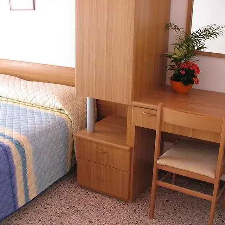 Grune Perle Hotel Rivazzurra Di Rimini