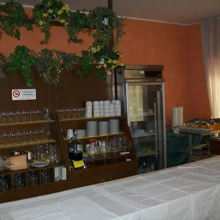 Hotel Grune Perle 2*
